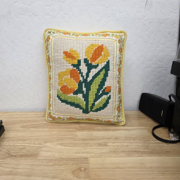 Vintage Needlepoint Floral Throw Pillow Yellow 12x15in Approx - Picture 7 of 7